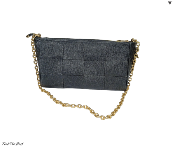 LB 576 - Image 2