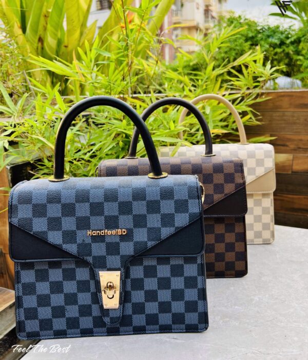Elevate Your Look with Our HandfeelBD Elegant Shoulder Bag! - Image 6